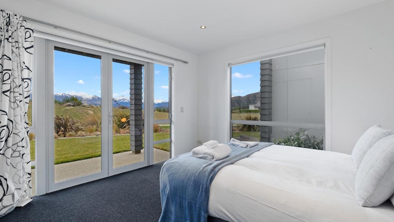 Infinity And Beyond Villa Wanaka Exterior photo